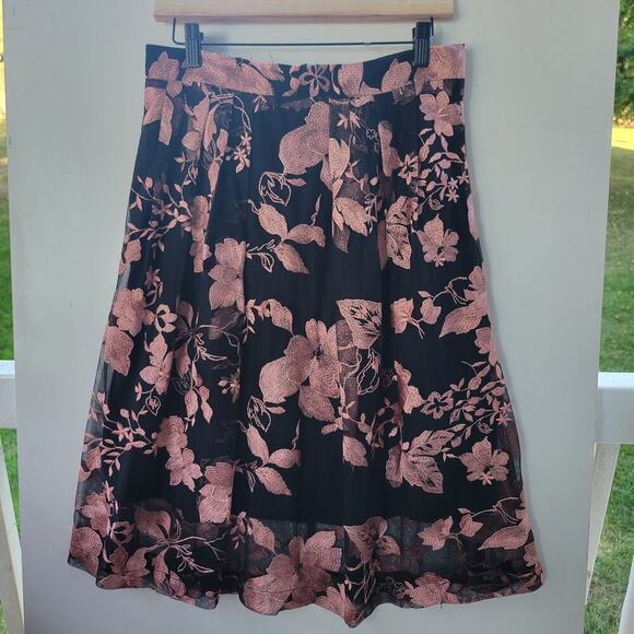 New York and Company Eva Mendez Dresses & Skirts - New York and Company Eva Mendez Maddie Skirt Size 8 Lacey Floral Whimsycore Fai